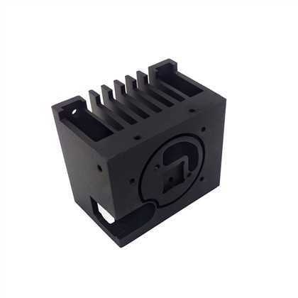 Dissipatore elettronico in alluminio estruso anodizzato nero